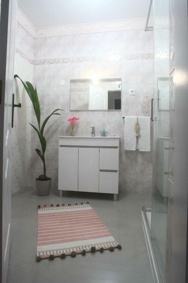 Flipflops Ocean View Appartement Nazaré Buitenkant foto